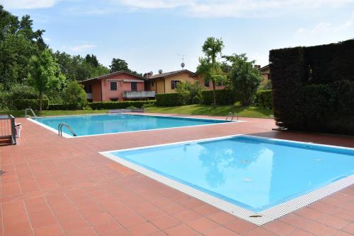 Appartment Le Tende Pool Family friendly TV Wlan — 4-Star Luxury Hotel in Lazise, Italy