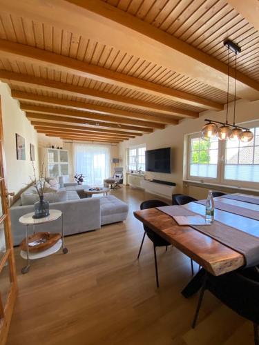 FeWo Sonnenlay Apartments an der Mosel — 5-Star Luxury Hotel in Brauneberg, Germany