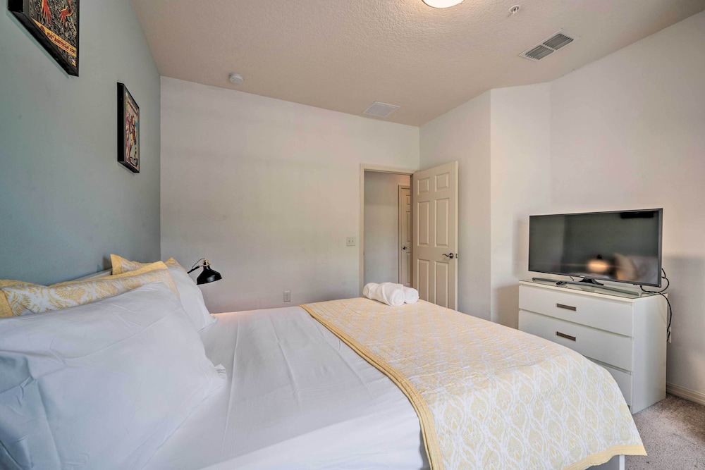 Resort Villa w Pool Access 7 Mi to Disney - photo 24