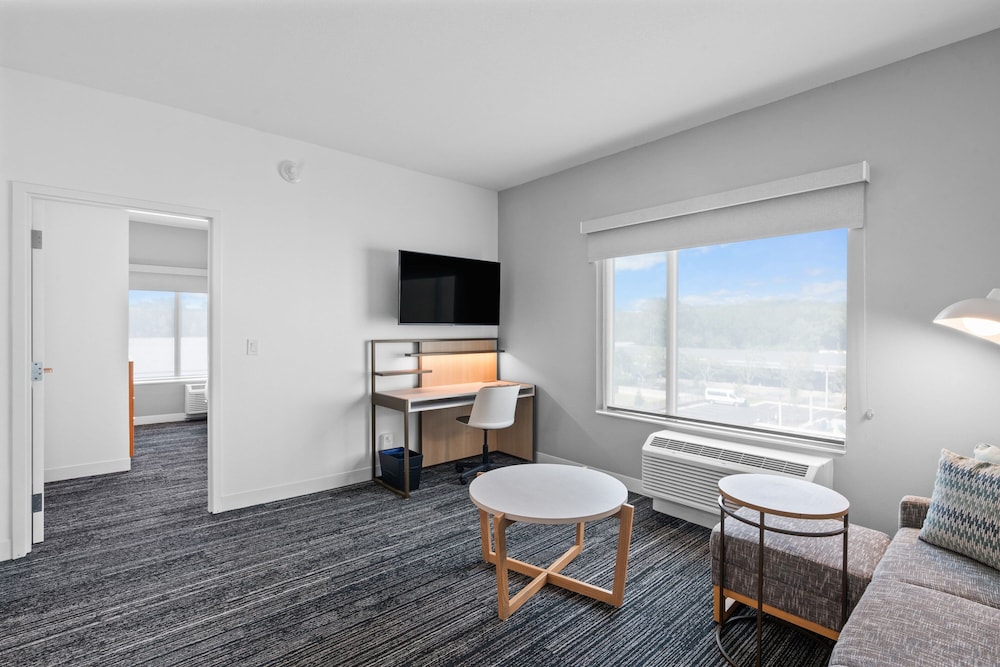 TownePlace Suites by Marriott Jacksonville Airport - photo 7
