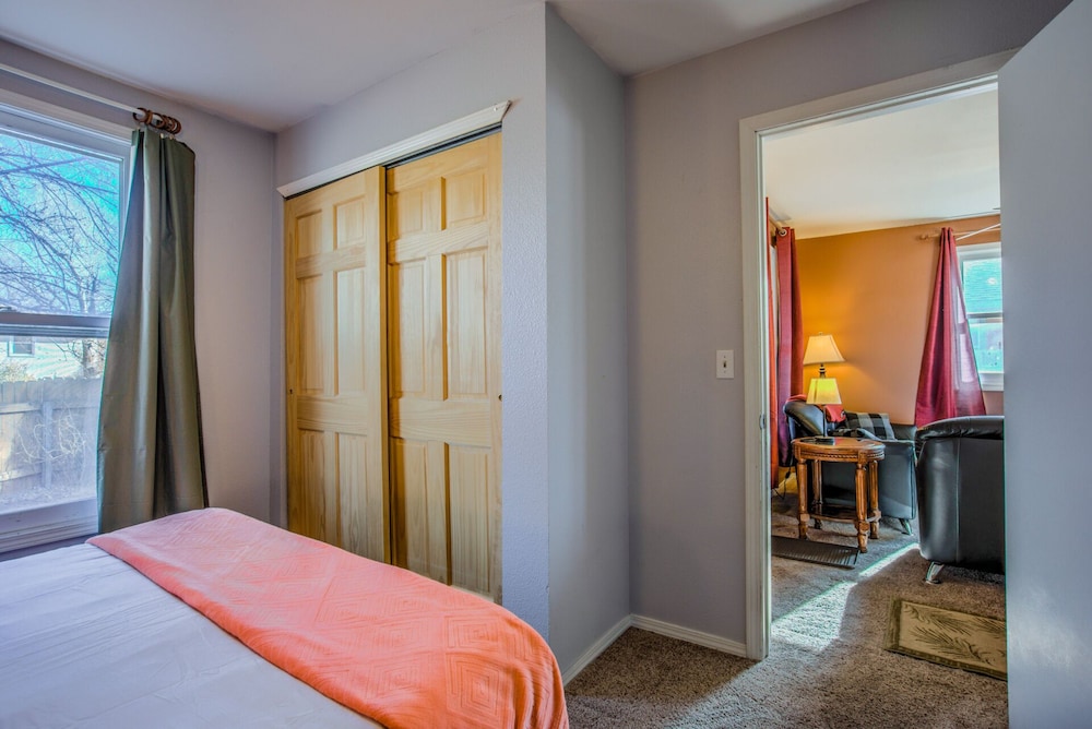 3BR MTN Viewsdowntownnext to Lake Parks More - photo 7