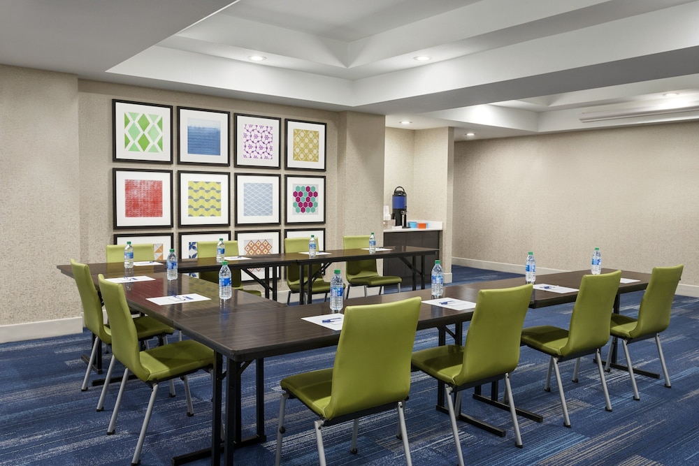 Holiday Inn Express Hotel & Suites Durant by IHG - photo 24