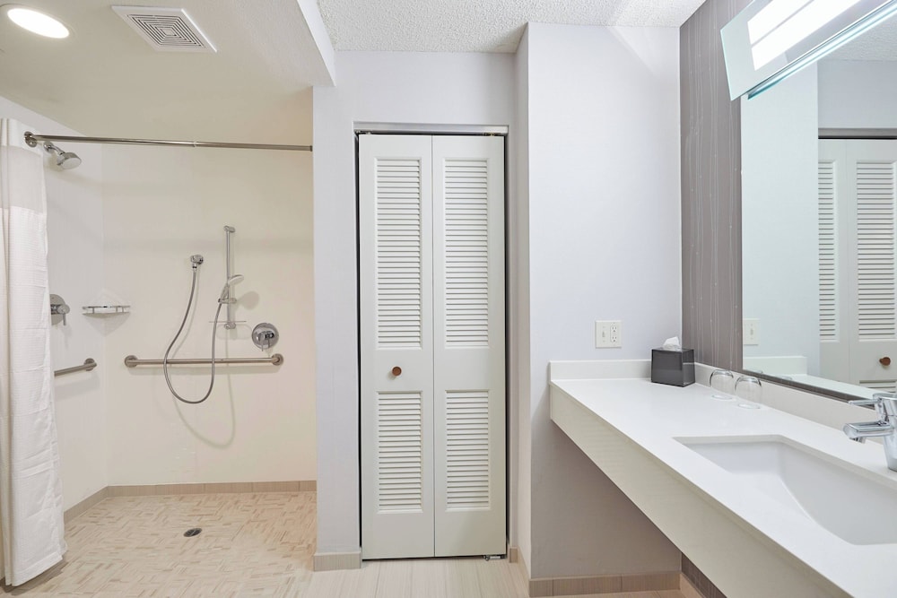 Courtyard by Marriott Eugene Springfield - photo 18