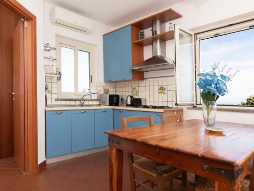 Baldassarre Inh 22705 in Massa Lubrense, Italy