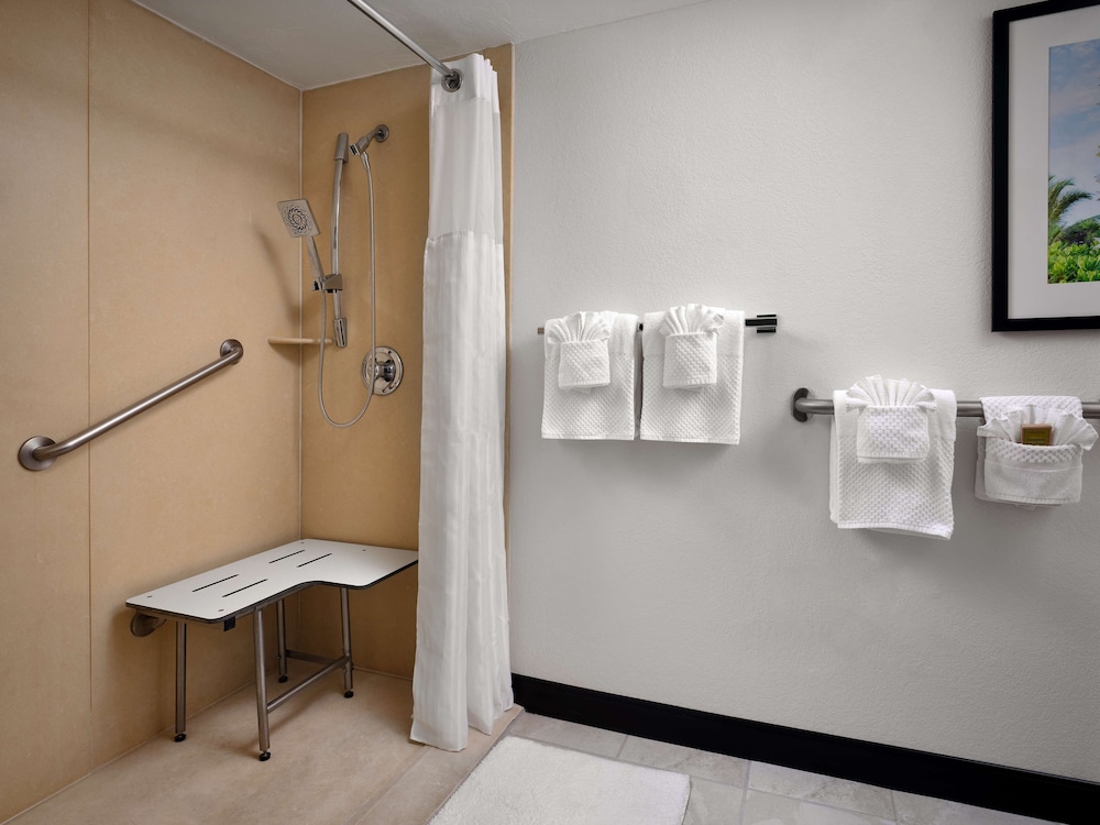 Hilton Garden Inn Cocoa Beach Oceanfront - photo 22