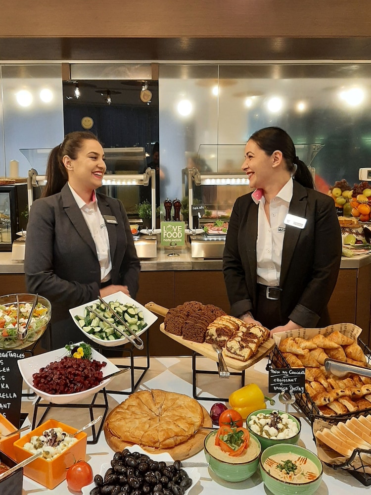 מזון ומשקאות