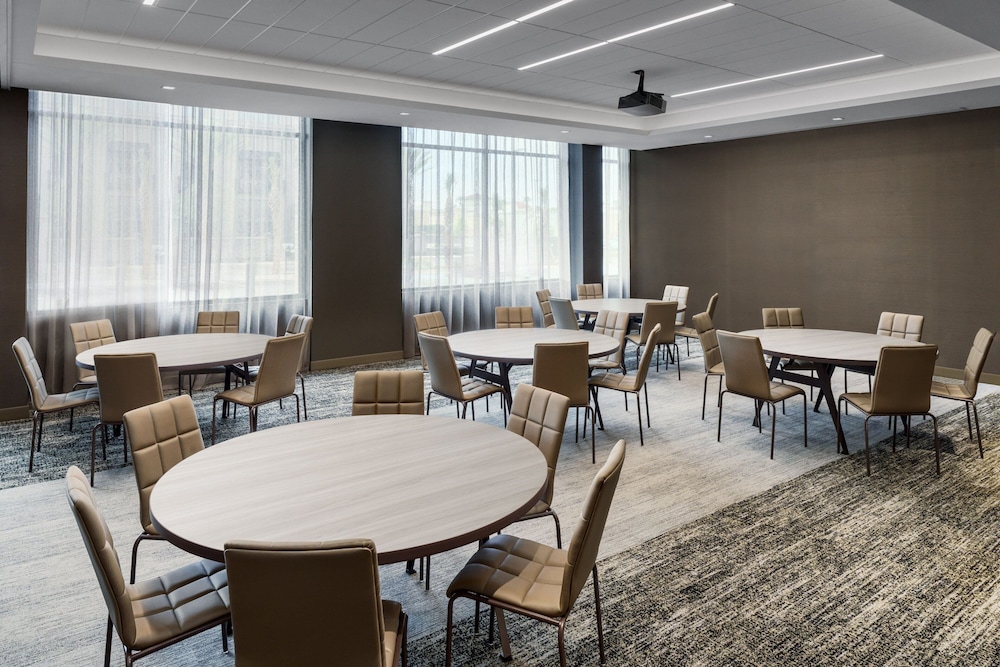 AC Hotel by Marriott Jacksonville St Johns Town Center - photo 55