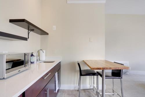 DuPont Place Boutique Inn - photo 58