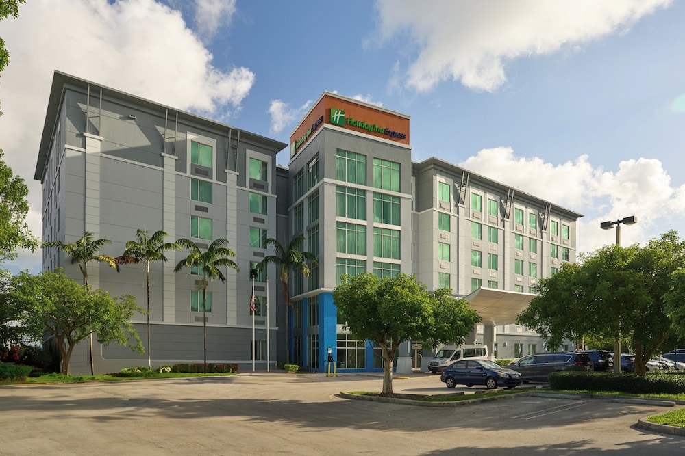 Holiday Inn Express Miami Airport Blue Lagoon Area by IHG - photo 48