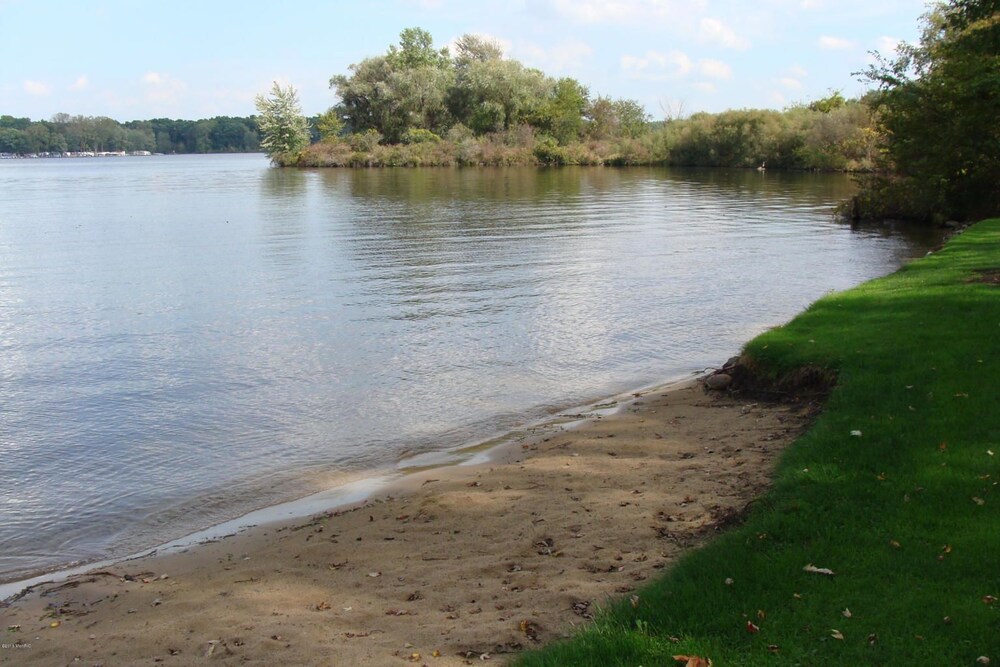 On Pointe Lakefront Resort - photo 34