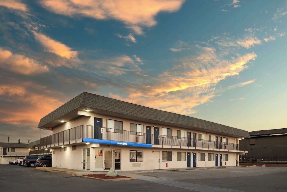 Motel 6 Twin Falls ID - photo 24