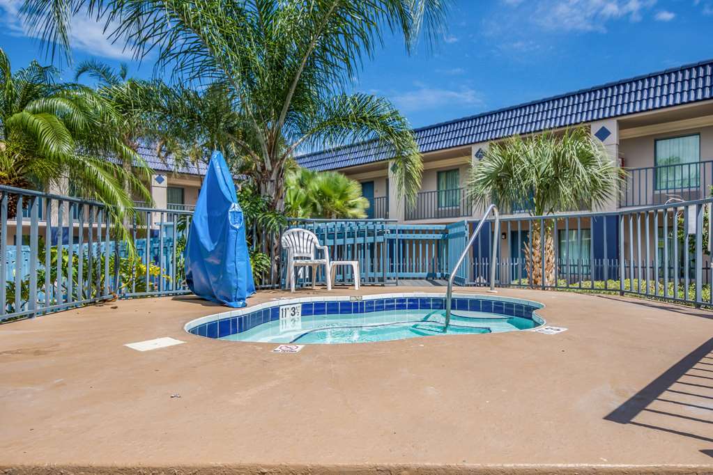 Clarion Inn & Suites Central Clearwater Beach - photo 58