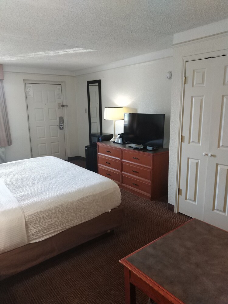 Travelodge by Wyndham Mobile - photo 18