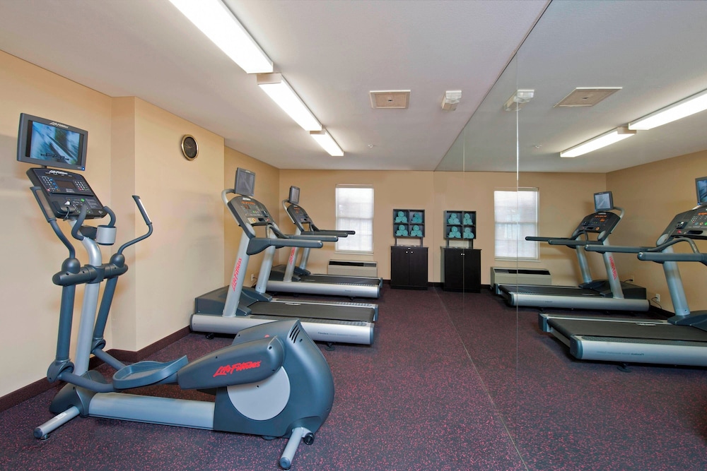 MainStay Suites Bloomington near University - photo 15