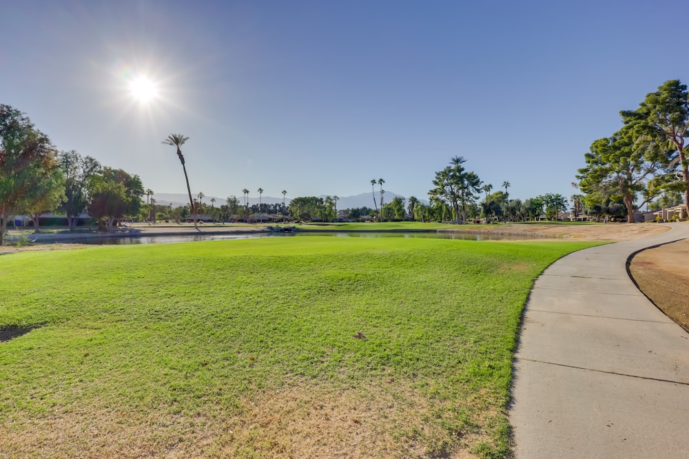 Resort style Palm Desert Rental: Pickleball Courts - photo 21