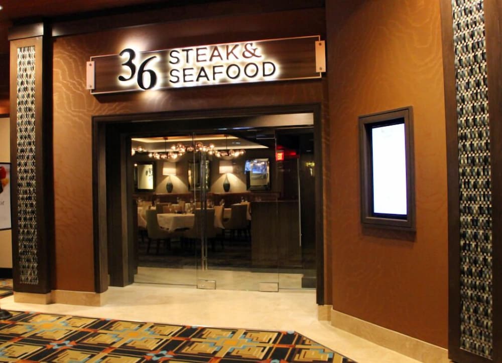 Cactus Petes Resort Casino & Horseshu Hotel - photo 15