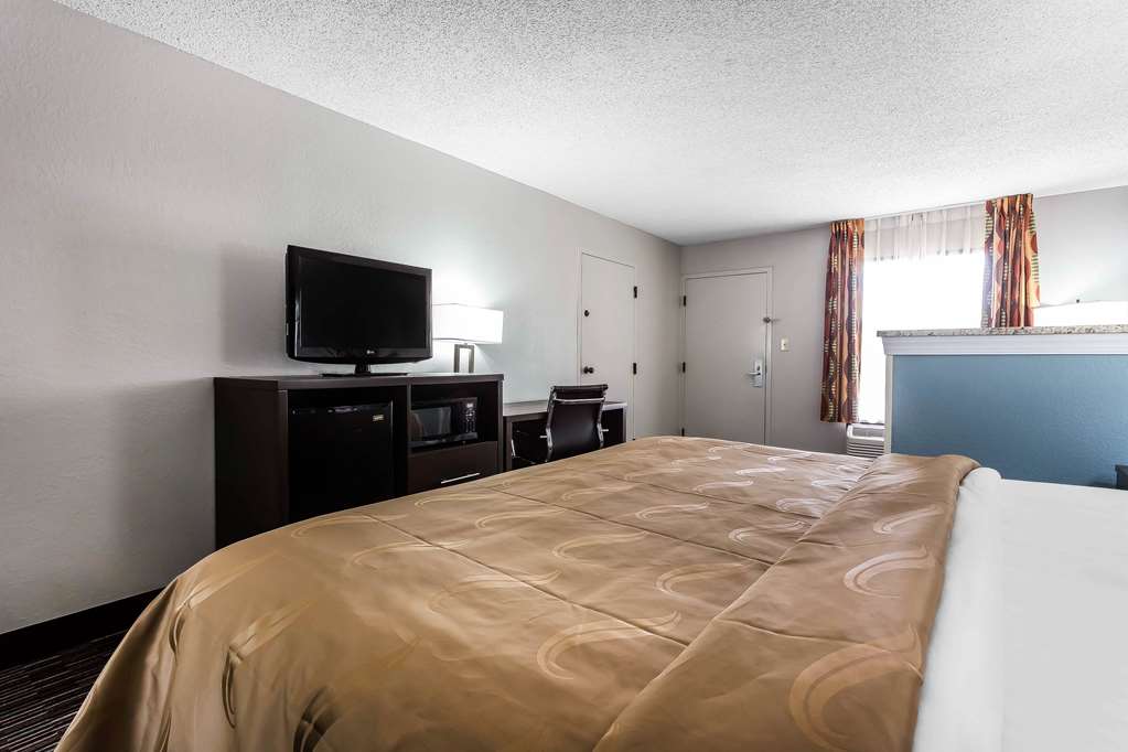 Quality Inn & Suites Mooresville Lake Norman - photo 24