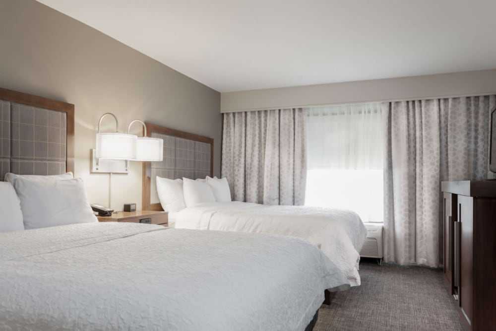 Hampton Inn & Suites Dallas DFW Airport North Grapevine - photo 12