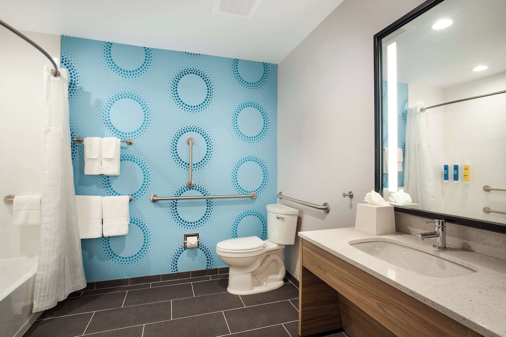 Tru by Hilton Asheville Blue Ridge Parkway - photo 41