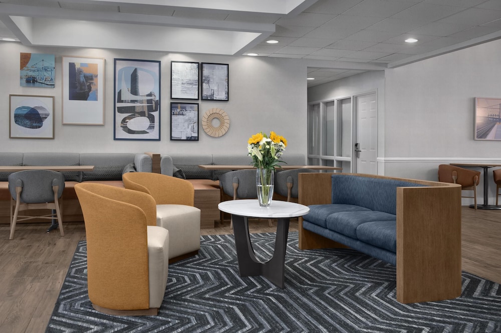 Homewood Suites by Hilton Newark Cranford - photo 2