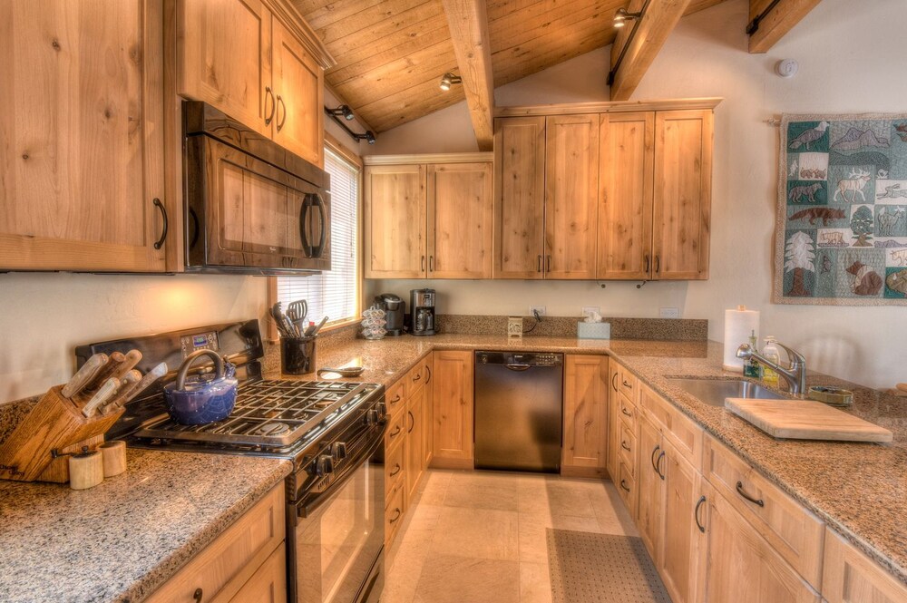 Silver Tree Sanctuary in Aspen Grove - photo 12