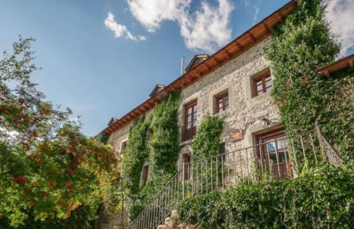 Alojamiento Rural El Urogallo pet-friendly hotel Murias De Paredes