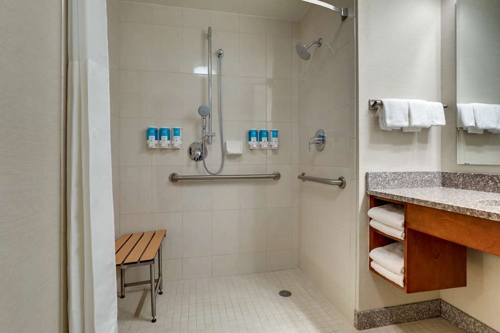 Drury Plaza Hotel Mt. Vernon - photo 46