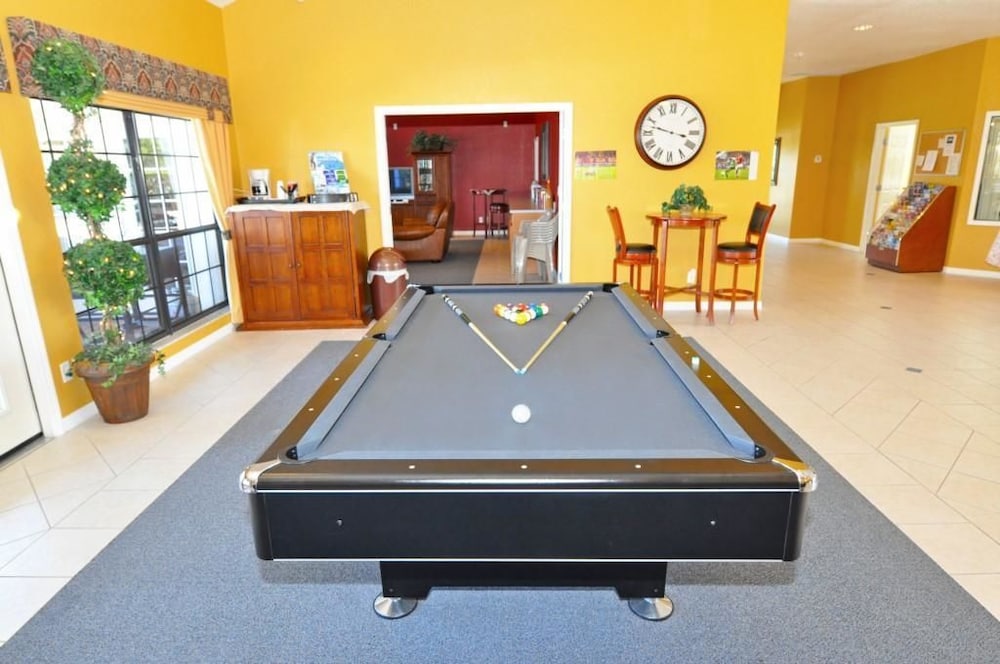 16805 High Grove House 4 Bedroom by Florida Star — 4-Star Luxury Hotel in Clermont, United States