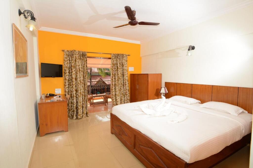 Silver Sands Sunshine - last minute hotel in Candolim