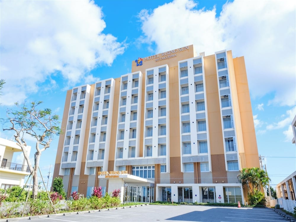 Hotel Rising Sun Miyakojima in Miyakojima, Japan