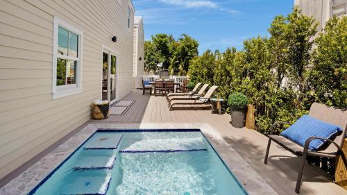 A Royal Affair by Last Key Realty in Key West, United States