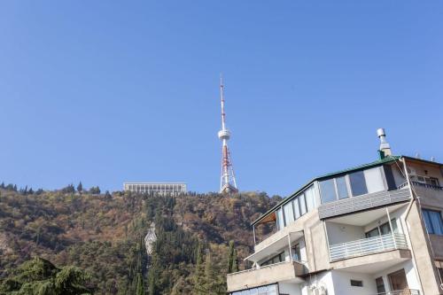 2BR luxury apartment with 2 Balconies in historic Tbilisi