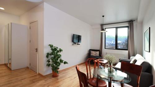 Wehost Stylish Apartment Near Fabrika