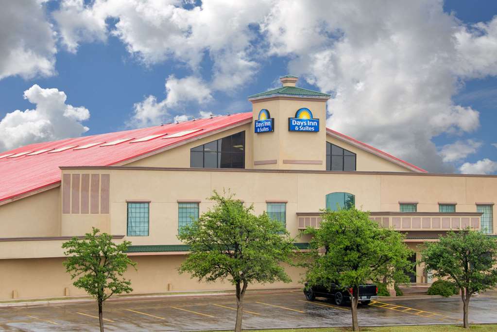 Days Inn By Wyndham Lubbock South — Lubbock
