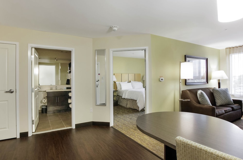 Candlewood Suites Brighton by IHG - photo 6