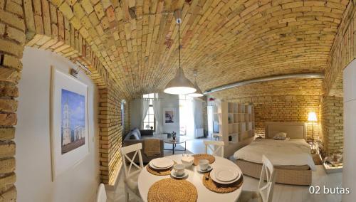 Six Apartment Simona — 4-Star Luxury Hotel in Vilnius, Lithuania