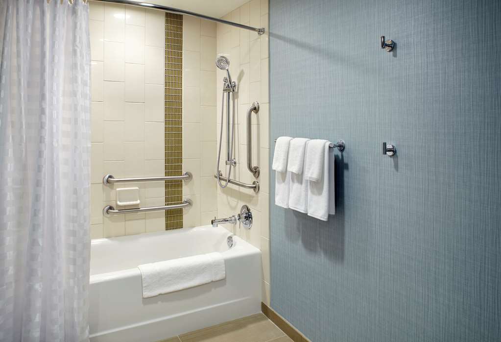 Hyatt Place Cleveland Lyndhurst Legacy Village - photo 26