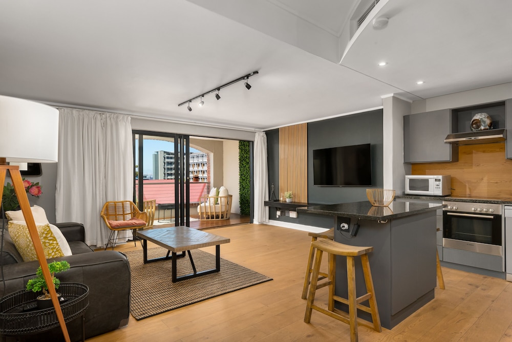 Rockwell 220 by Ctha