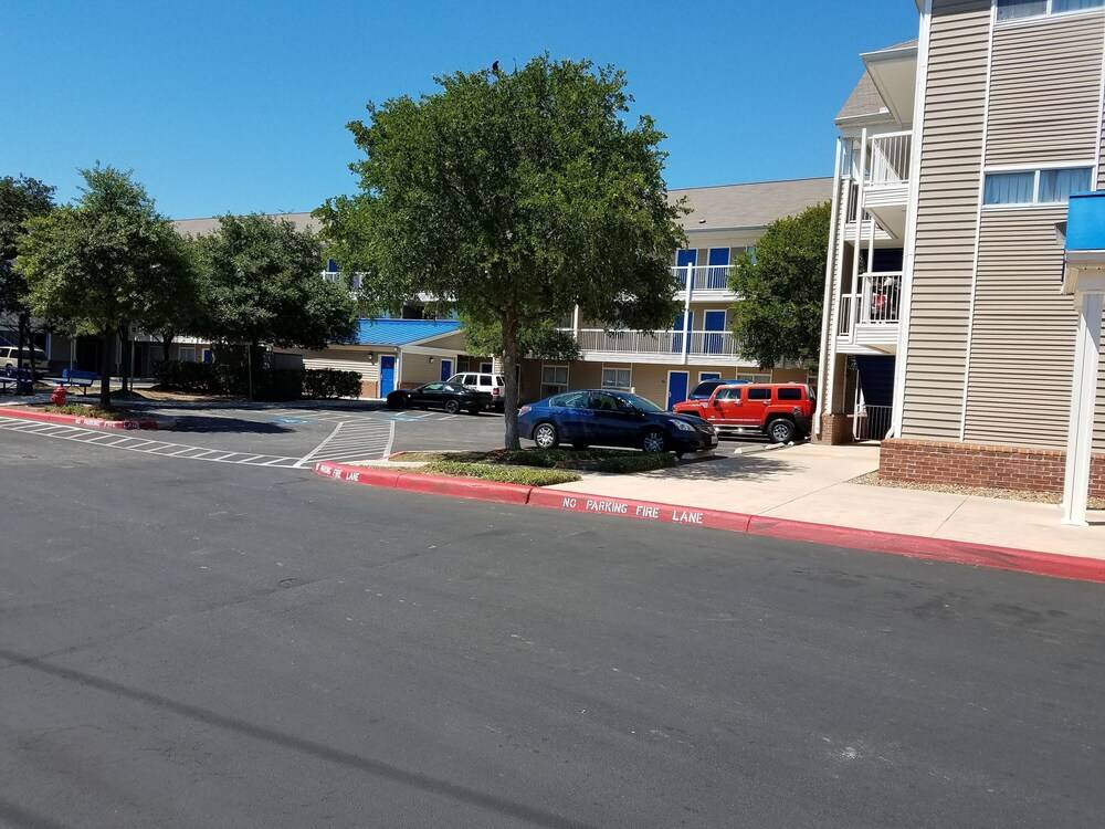 InTown Suites Extended Stay San Antonio TX Leon Valley South - photo 13
