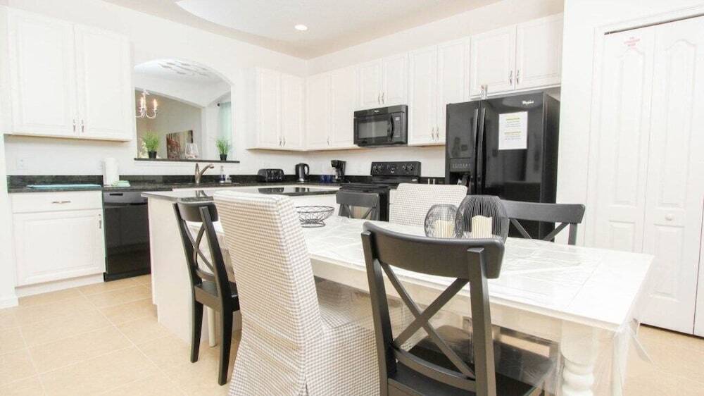 Beautiful 6 Bd Pool Spa Gm Solterra Resort 4396AC - photo 7