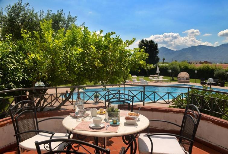 Pompeii Garden House — 4-Star Luxury Hotel in Scafati, Italy