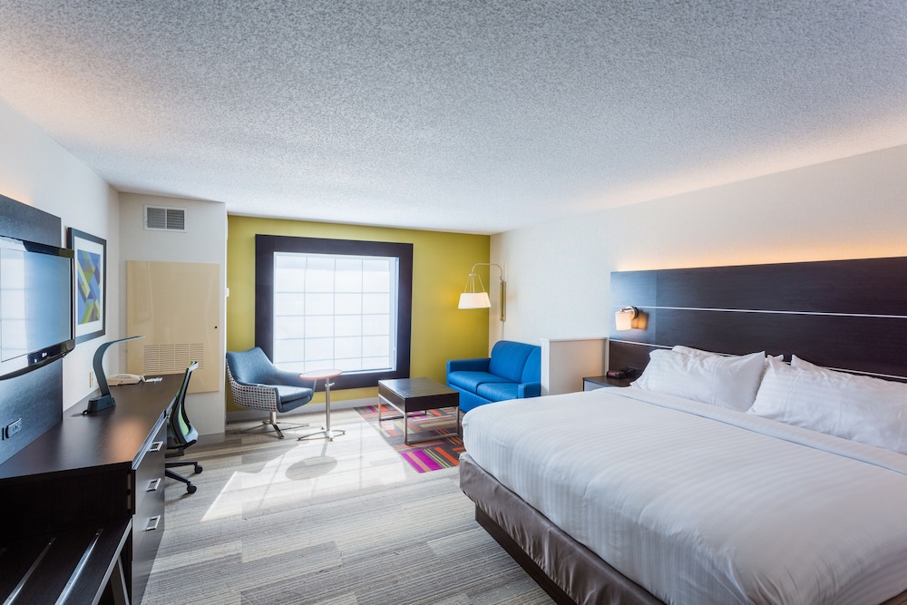 Holiday Inn Express & Suites Reading by IHG - photo 14