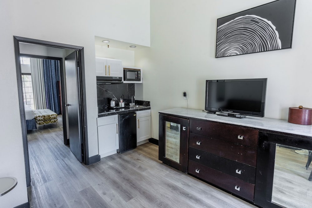 Sands Inn & Suites - photo 11