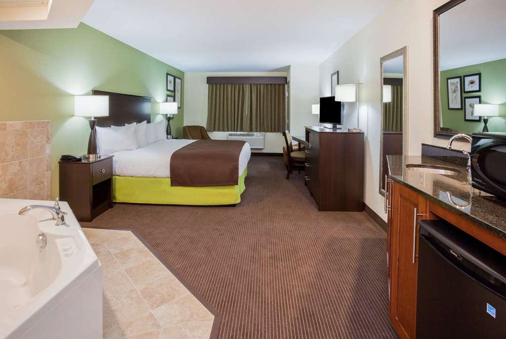 AmericInn by Wyndham Sibley - photo 16