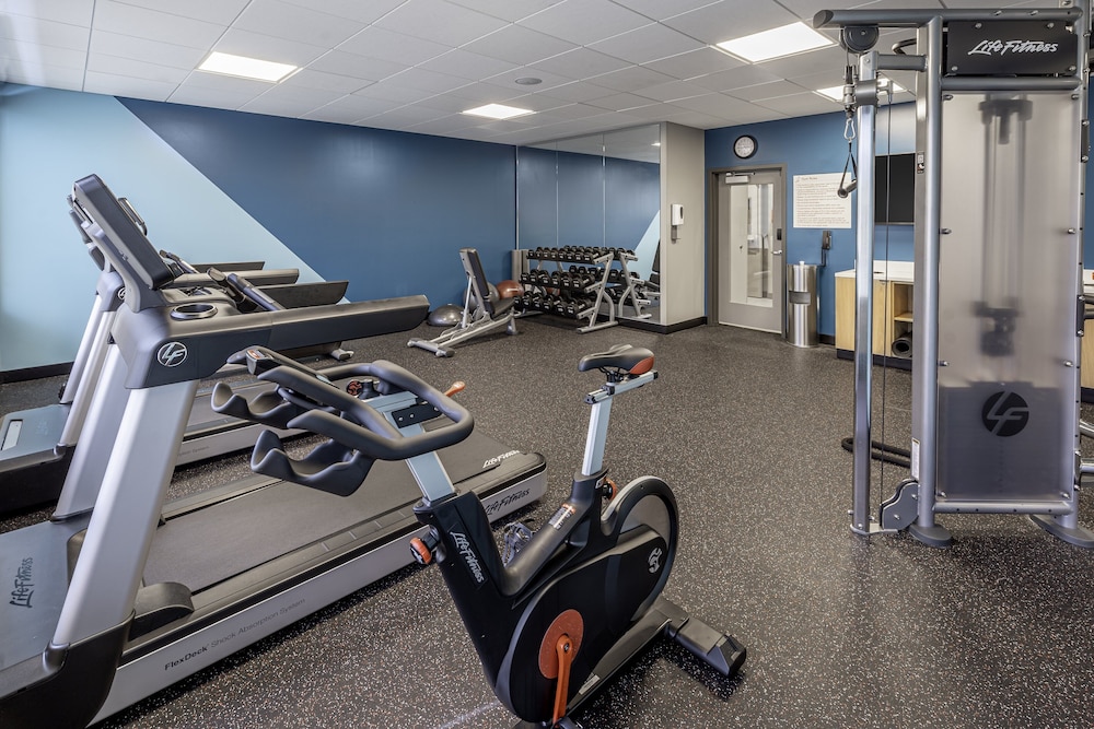 avid hotel Milwaukee West Waukesha by IHG - photo 22