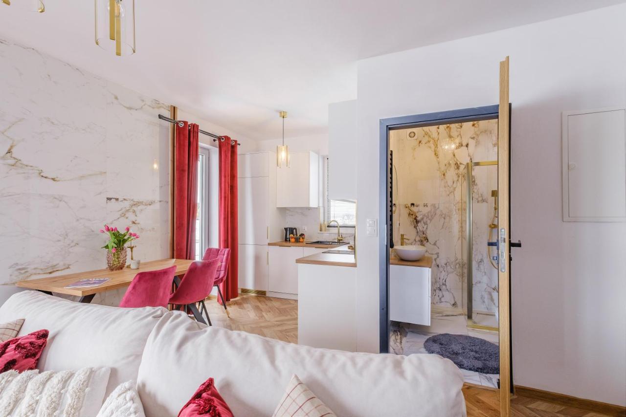 Folk Vibe — 4-Star Luxury Hotel in Bialka Tatrzanska, Poland