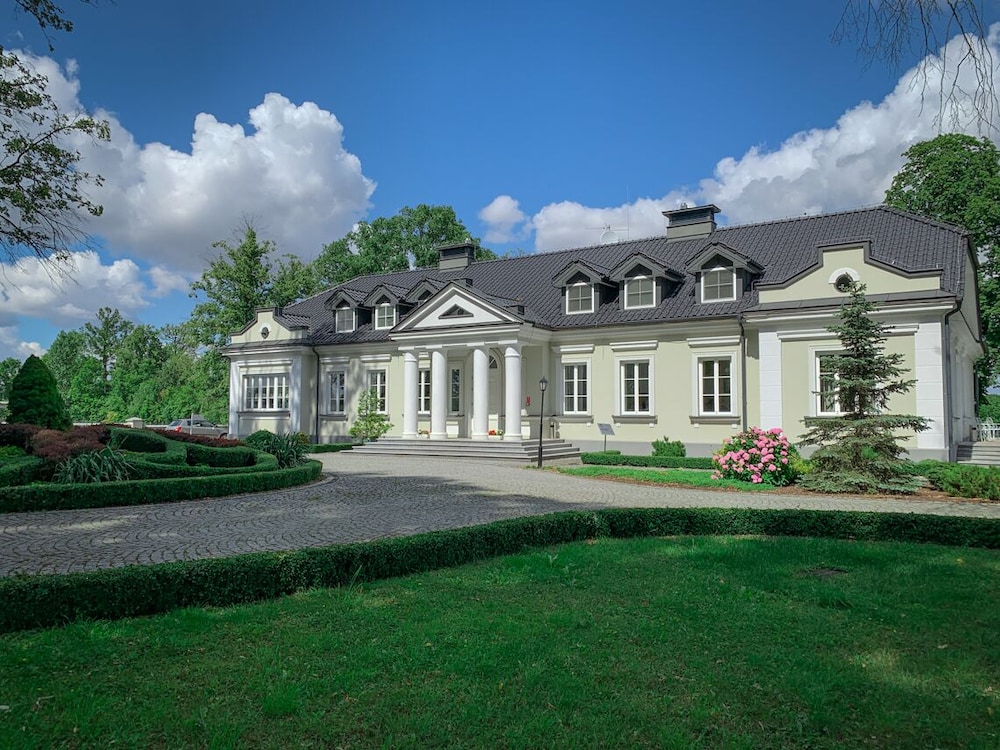 Dwor Droblin — hotel in Lesna Podlaska