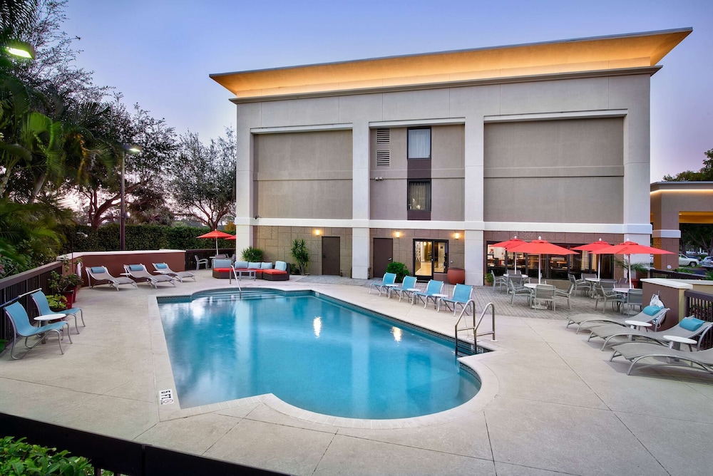 Hampton Inn Naples I 75 - photo 17