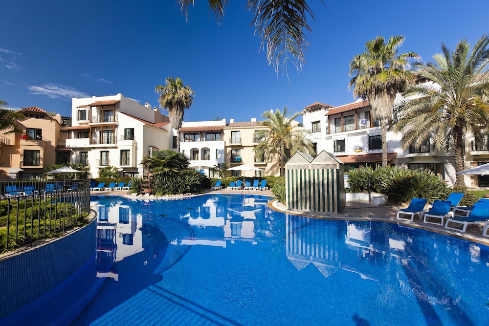 PortAventura Hotel Roulette — 4-Star Luxury Hotel in Salou, Spain
