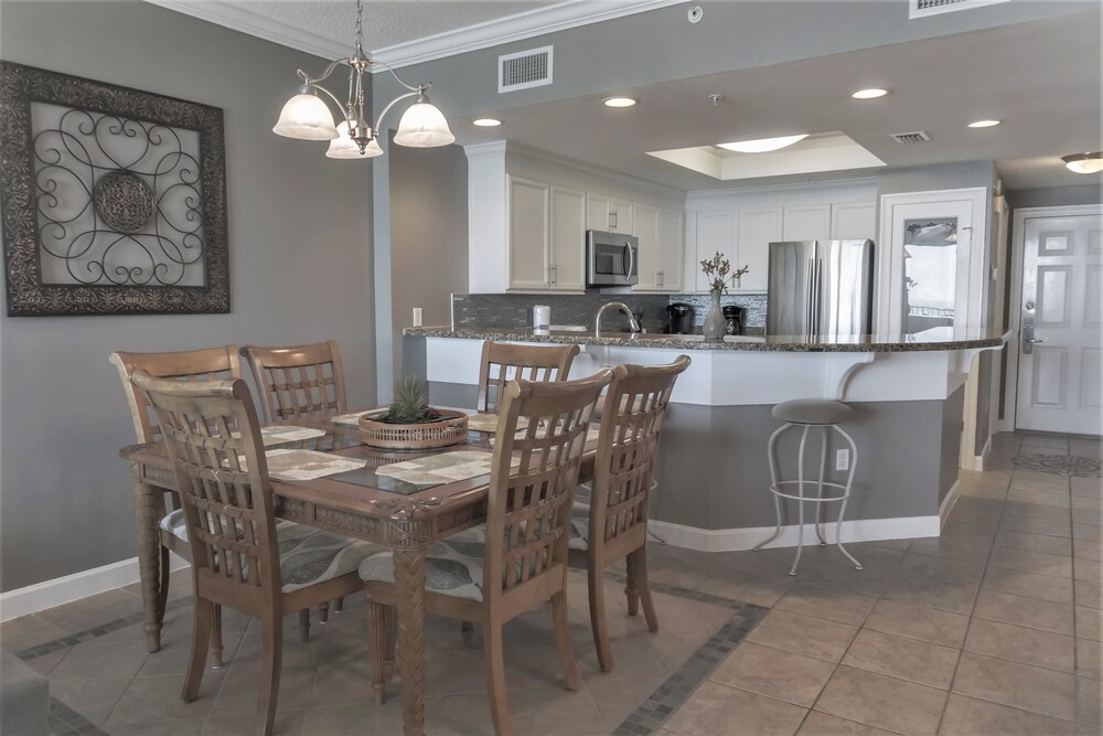 Boardwalk Beach Resort by Panhandle Getaways - photo 22